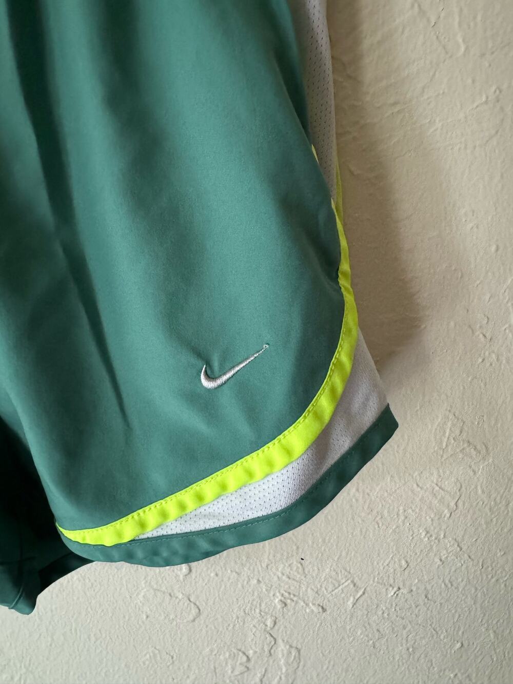 Nike Dri Fit Women's Gren Shorts Size S